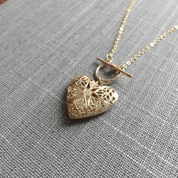 Heart Locket Pendant Necklace - Picture 7 of 8